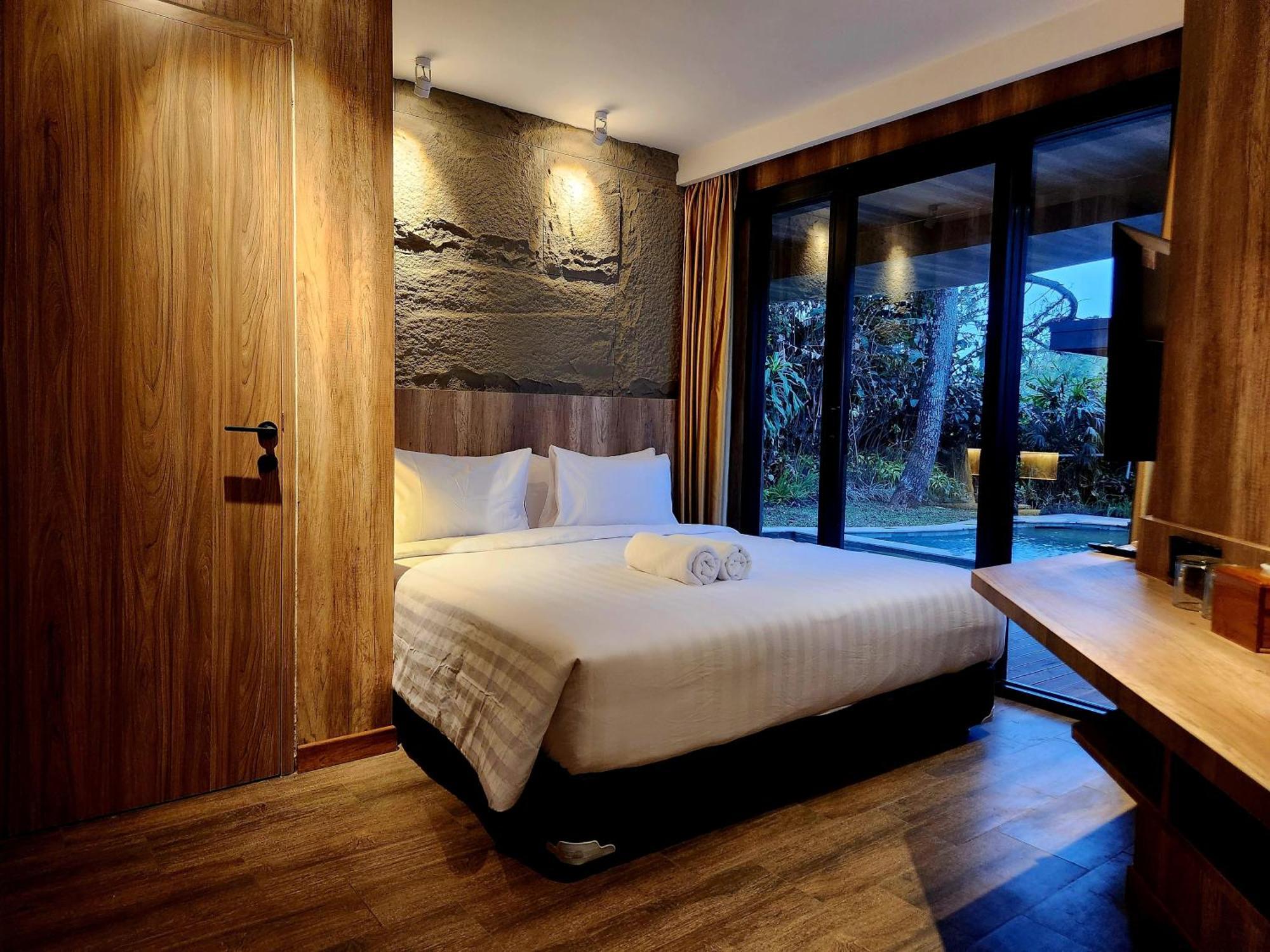 Villa 4-Br Klub Bunga No 4 Batu Malang Buitenkant foto