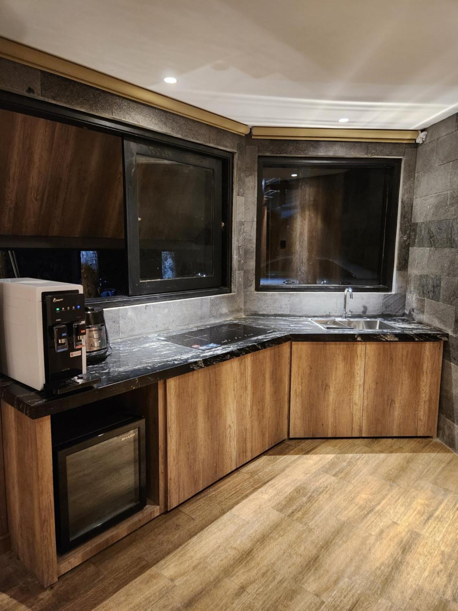 Villa 4-Br Klub Bunga No 4 Batu Malang Buitenkant foto